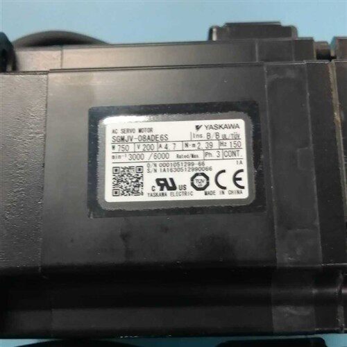 SGMJV-08ADE6S安川伺服马达成色漂亮保三个月  议价