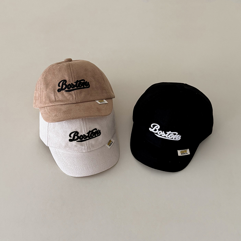 儿童鸭舌帽春秋冬刺绣字母宝宝帽子婴儿短檐棒球帽麂皮绒户外出游