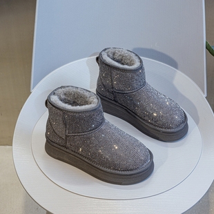 水钻真皮雪地靴女款2025新款冬季加厚保暖棉鞋轻便防滑加绒短靴子