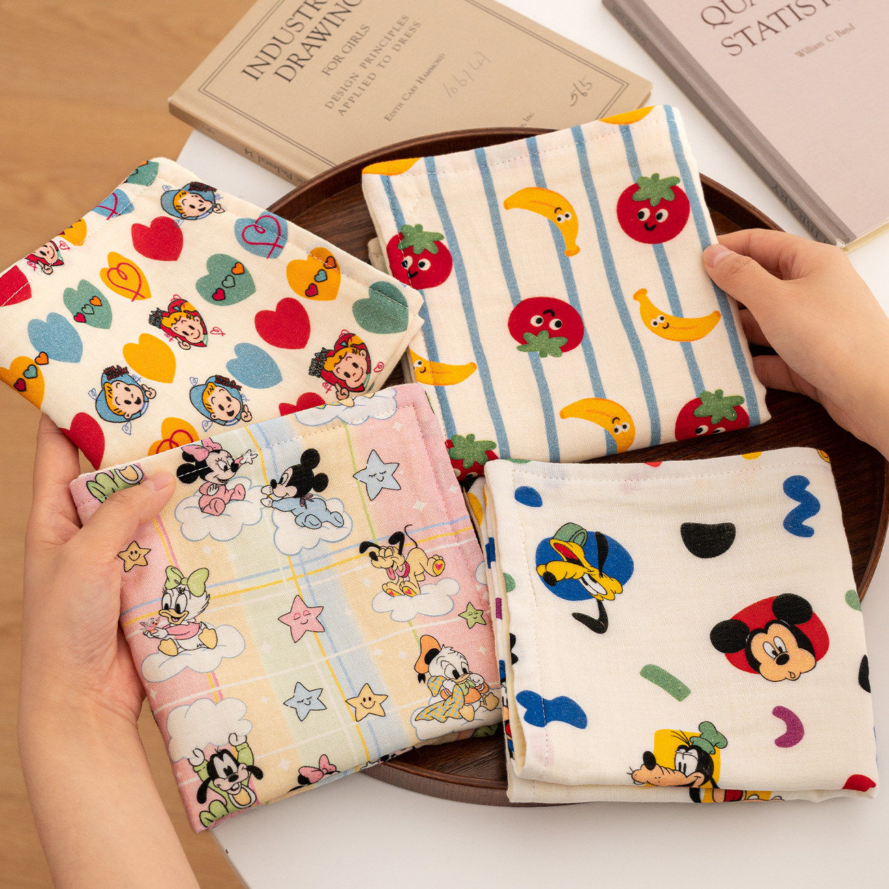 米老鼠乐园纯棉a类纱布方巾洗脸小毛巾柔软吸水擦手巾可爱手帕