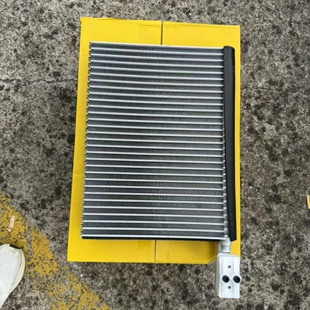 奔驰GL350GL450ML300ML350ML500R300R320R350R400R500W164蒸发器
