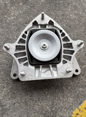 奔驰C200C260E200E260E320E350GLC200GLC260GLC300CLS500波箱胶垫