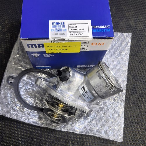 奔驰GL450G500ML500R500SL500S500唯雅诺威霆M273发动机节温器