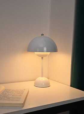 丹麦Tradition台灯vp9充电调光花苞台灯卧室床头客厅便捷式蓄电灯