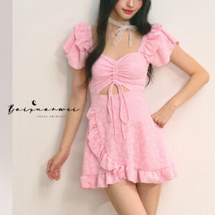 小胸聚拢遮肚肉度假泳装 连体平角裤 ins风甜美泳衣女裙式 超仙韩版