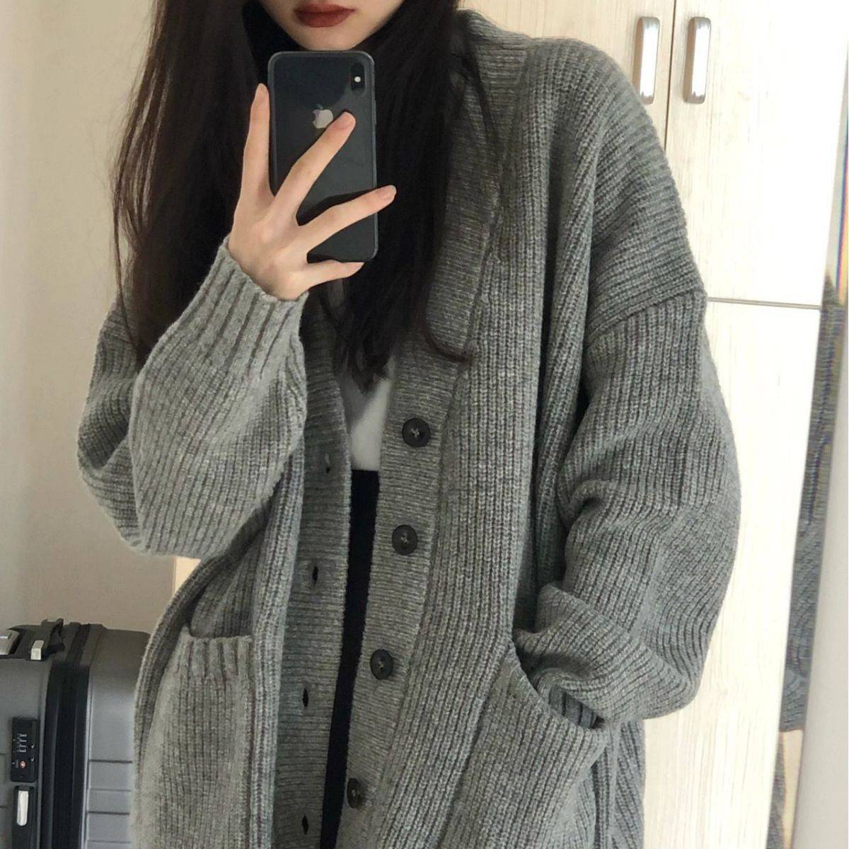 秋冬新款学院韩版宽松慵懒V领风口袋色针织开衫外套毛衣女纯现货