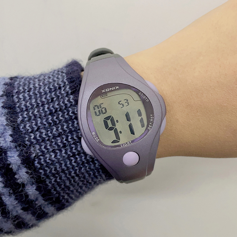 精准运动时尚学生防水闹铃手表