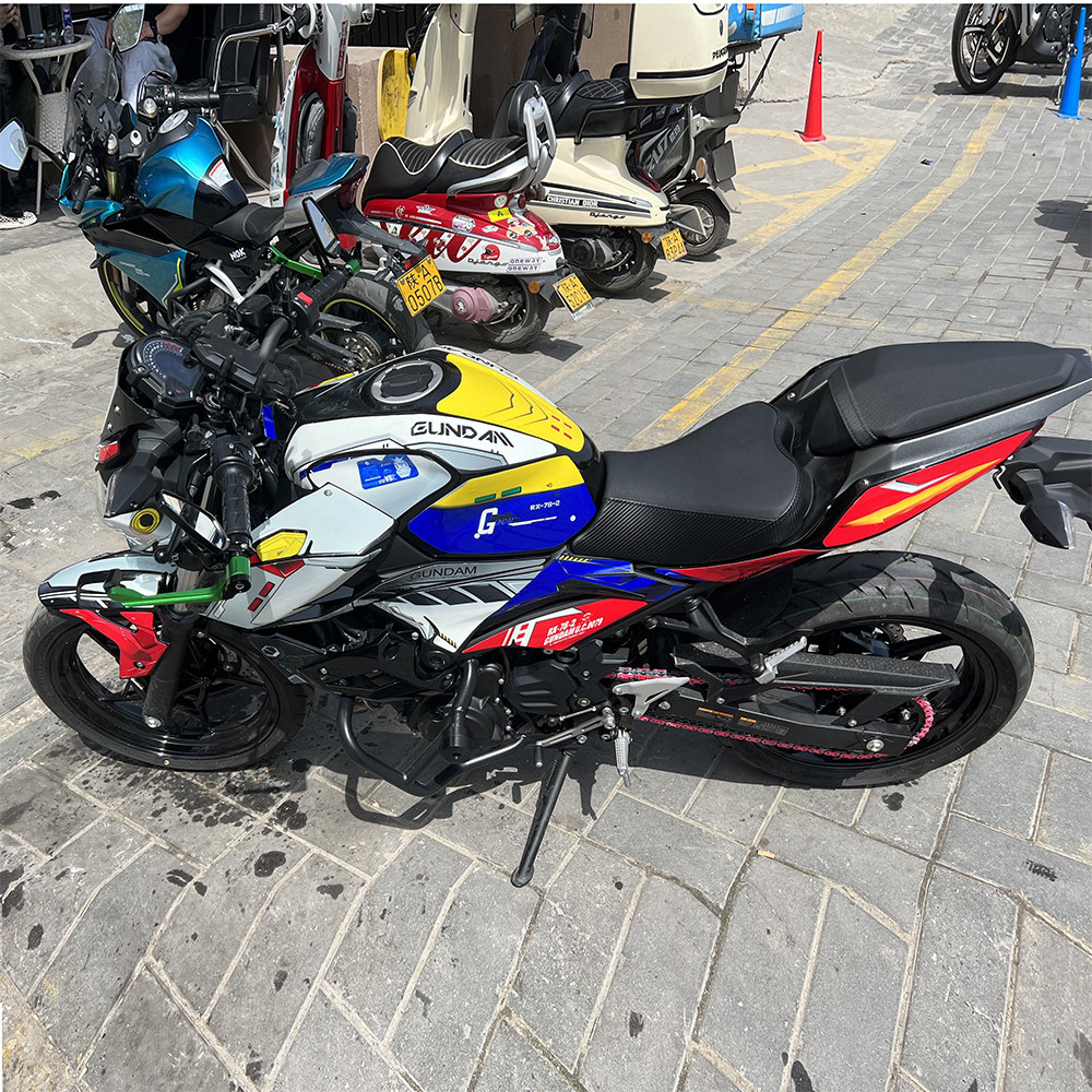 定制川崎z400贴花摩托车改装防水全车贴纸个性车身保护贴膜拉花