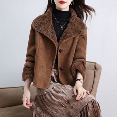 两面穿羊羔毛皮毛一体皮草外套女短款2025秋冬新款爆款羊剪绒大衣