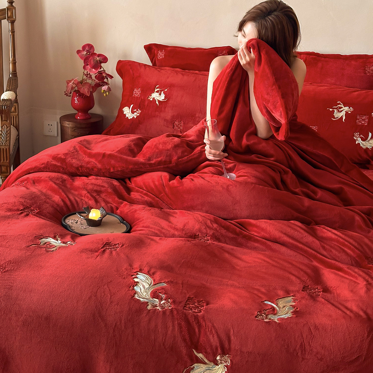 新中式刺绣金鱼喜字婚庆绒四件套