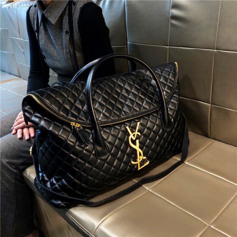 香港品牌大容量菱格质感女士托特包2025新款时尚高级感行李斜挎包