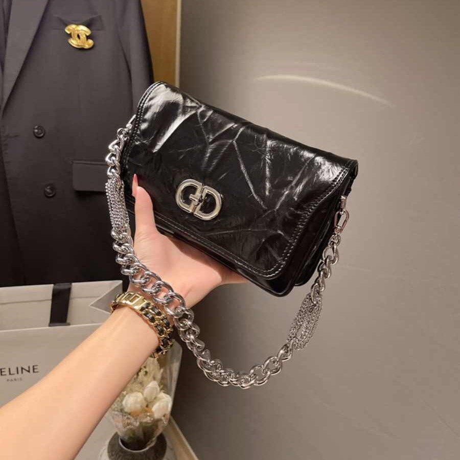 香港法式腋下包女2025新款高级感小众油蜡皮链条包真皮单肩斜挎包