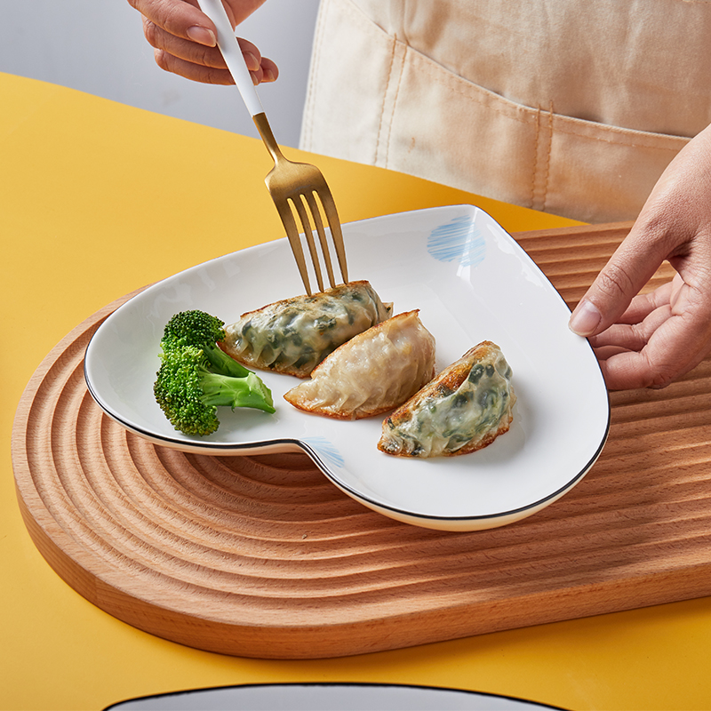 陶瓷盘子创意桃心形汤盘圆形心形