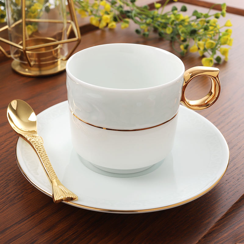 买五套，送一套。奢华咖啡杯碟