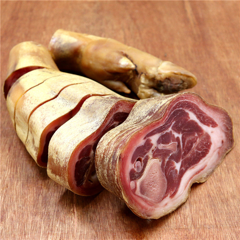 云南特产火腿脚整支1500克腊肉肠衣培根无添加农家自制美食腊猪脚