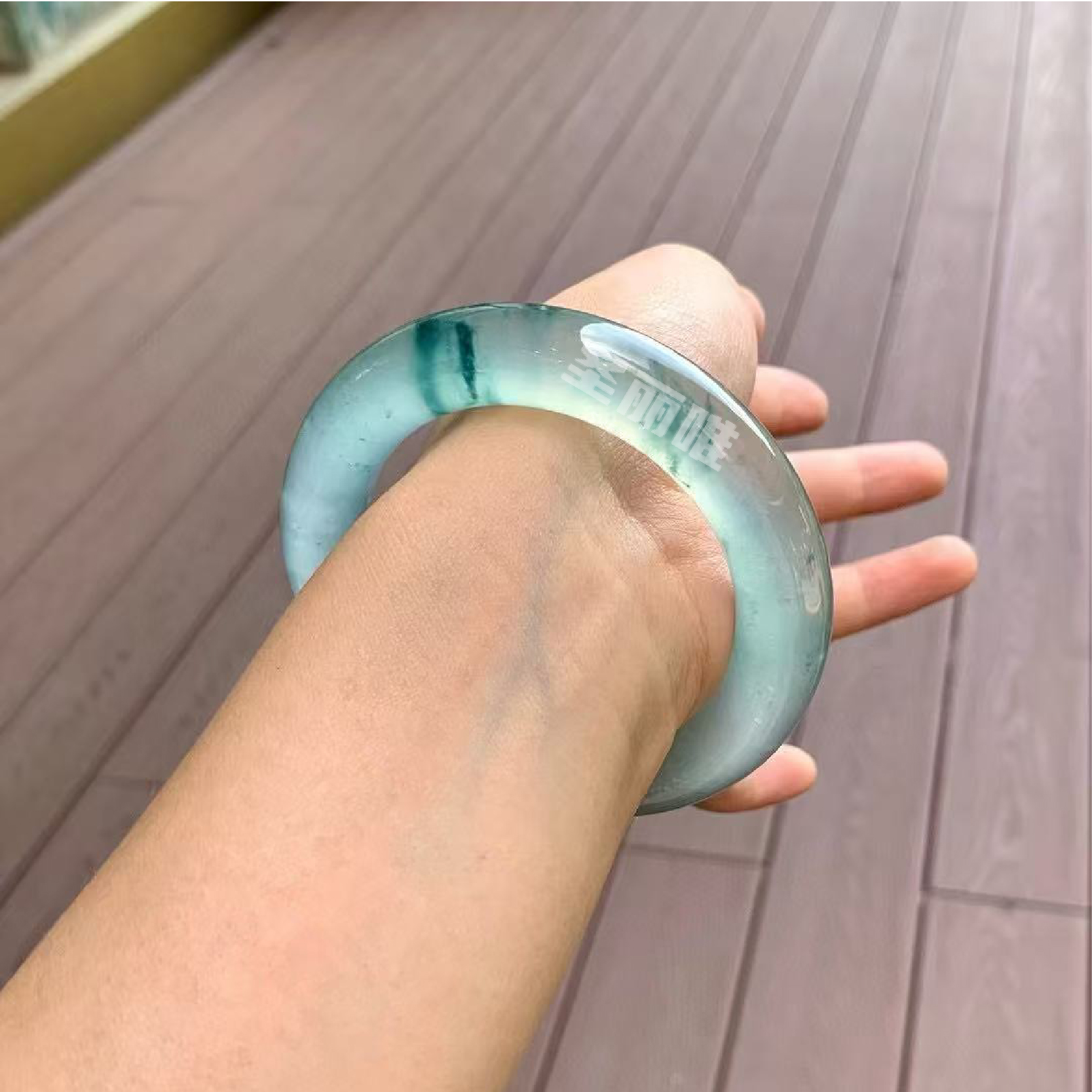 【顺丰空运】缅甸老坑翡翠手镯高冰飘花圆条手镯送妈妈女朋友百搭