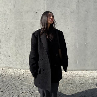 grape wang 原创设计黑色羊驼毛毛呢外套女中长款立领双排扣上衣