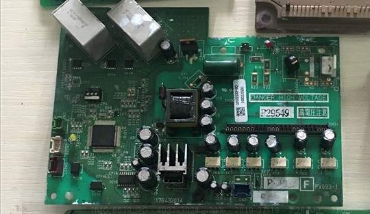 海信日立多联机压缩机驱动器RAS-224FSN6Q 17B43207A