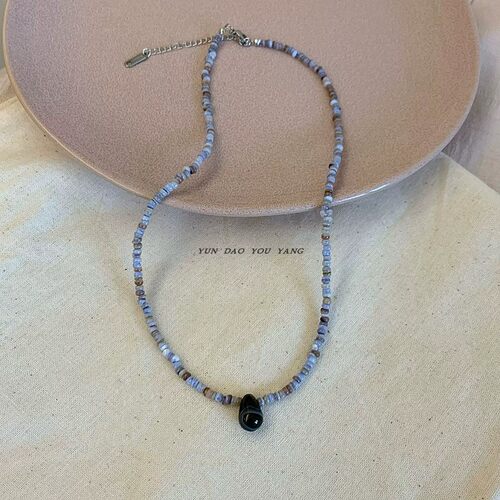 云岛有羊黑色天然石吊坠锁骨链潮