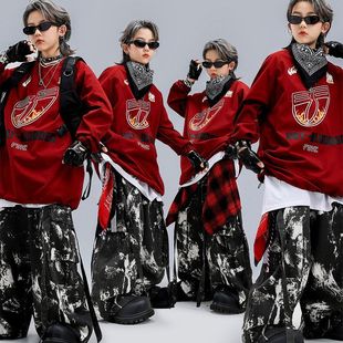 街舞儿童潮服元旦演出服男童酷帅红色套装hiphop女童架子鼓表演服