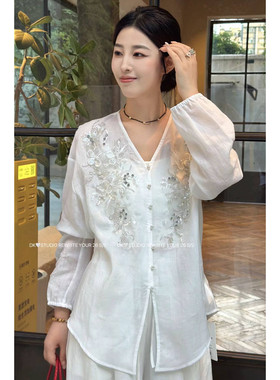 欧货重工花朵亮片V领苎麻衬衫女长袖宽松慵懒风白色高级感上衣
