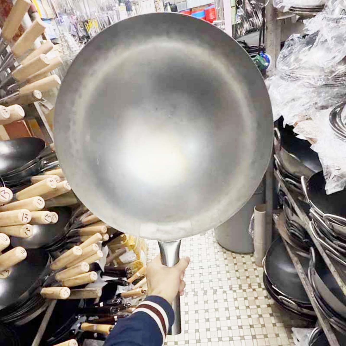 阿能香港代购陈枝支记不易粘铁锅家用锅圆底熟铁无涂层传统手工手