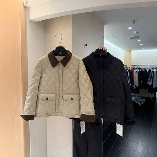 UP韩系老钱翻领菱形格羽绒外套