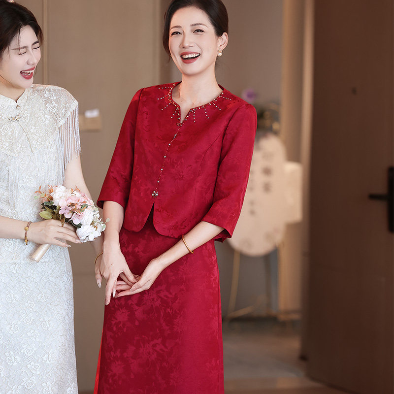 红色婚宴妈妈高贵端庄两件套裙