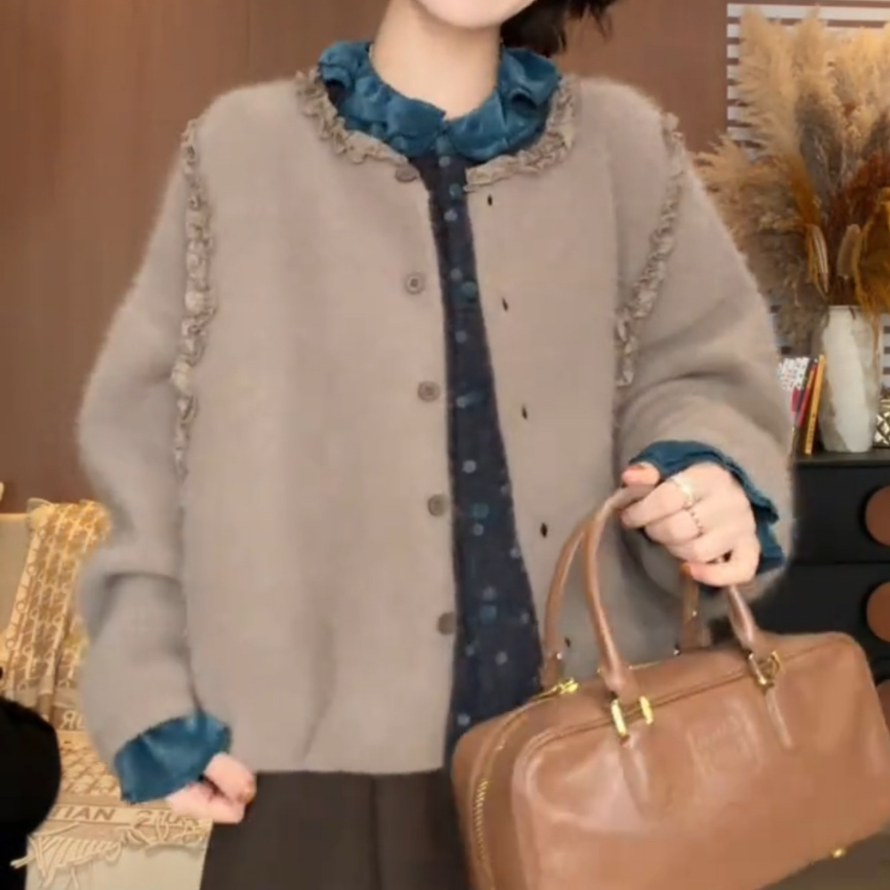日常设计休闲短款毛毛外套女