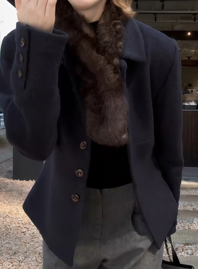 短款藏青色毛呢外套直筒翻领女