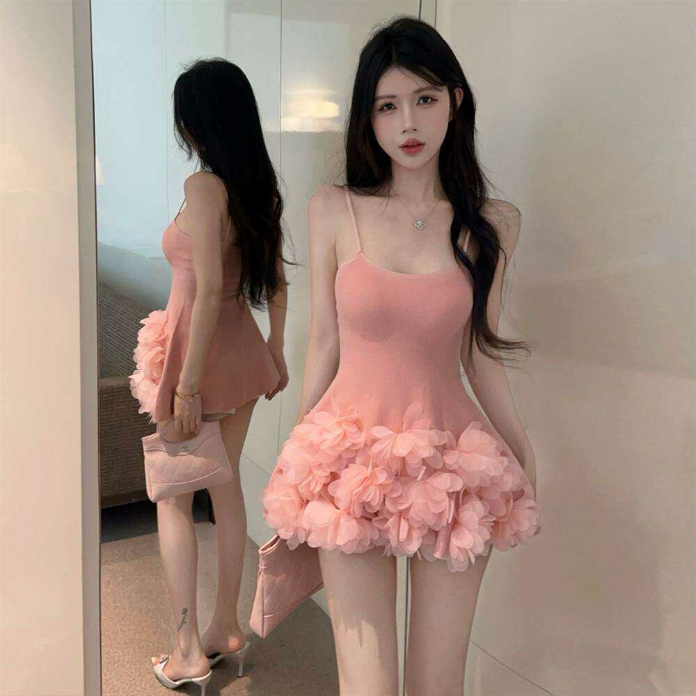 小个子甜美性感露锁骨吊带裙超短裙花瓣边修身显瘦套头粉色上衣女