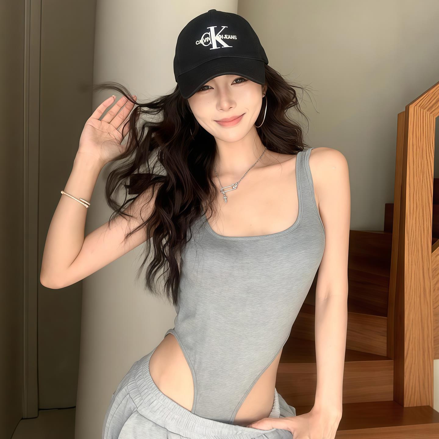 纯欲风辣妹美背攻心后背设计感外穿带胸垫吊带背心女修身连体衣夏