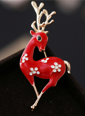 妩媚圣诞麋鹿胸针精致妖娆红色梅花鹿胸花女毛衣开衫别针外套配饰