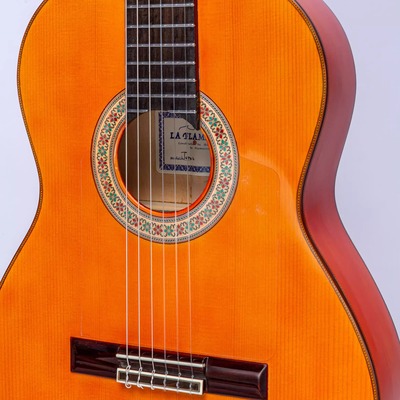 LAFLAMENCA吉他一人一琴