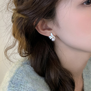 迷度S925银针温柔蝴蝶珍珠耳钉小巧精致耳环耳饰气质法式 优雅小众
