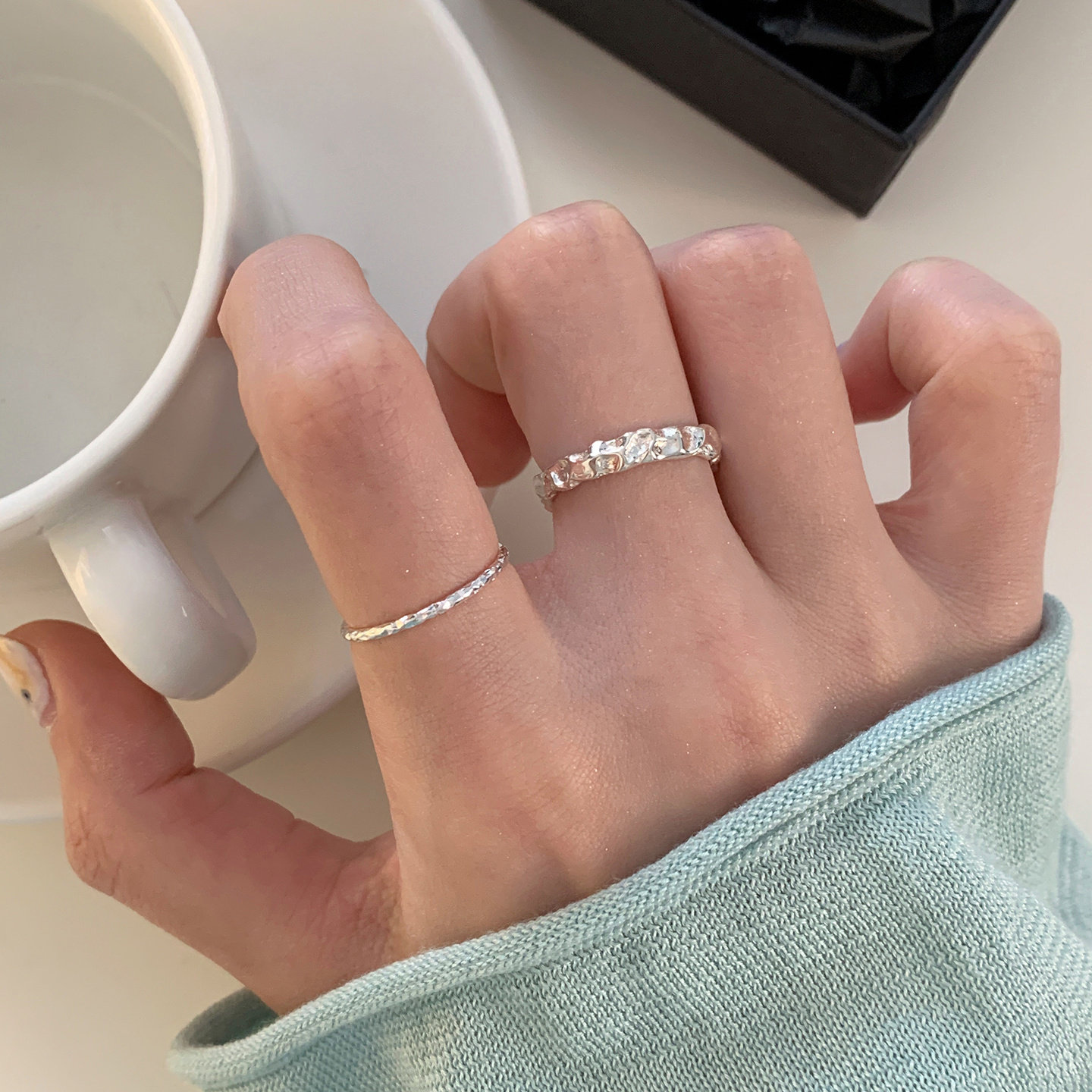 极细不规则褶皱食指戒