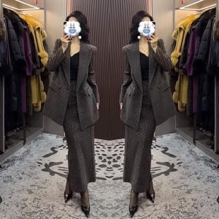轻奢老钱风职业西装套装女2025秋季格纹西服外套半身裙两件套气质