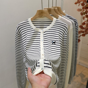 早秋条纹针织开衫女宽松韩版薄款刺绣小狗羊毛防晒外套休闲上衣