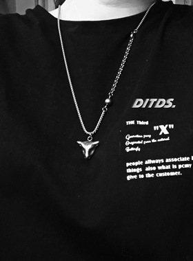 潜入深海牛年礼物王一博同款吊坠