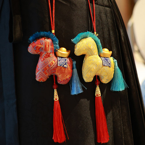 2026马年吉祥物公仔生肖马玩偶娃娃中国风小挂件年会活动新年礼物