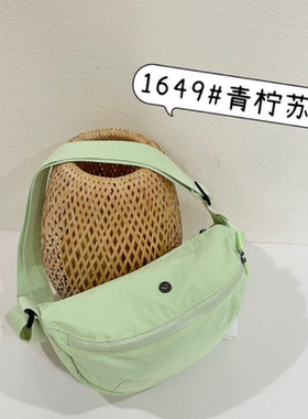男女同款超轻便斜挎包胸包单肩休闲包木棉泡芙大学生出行时尚肩包