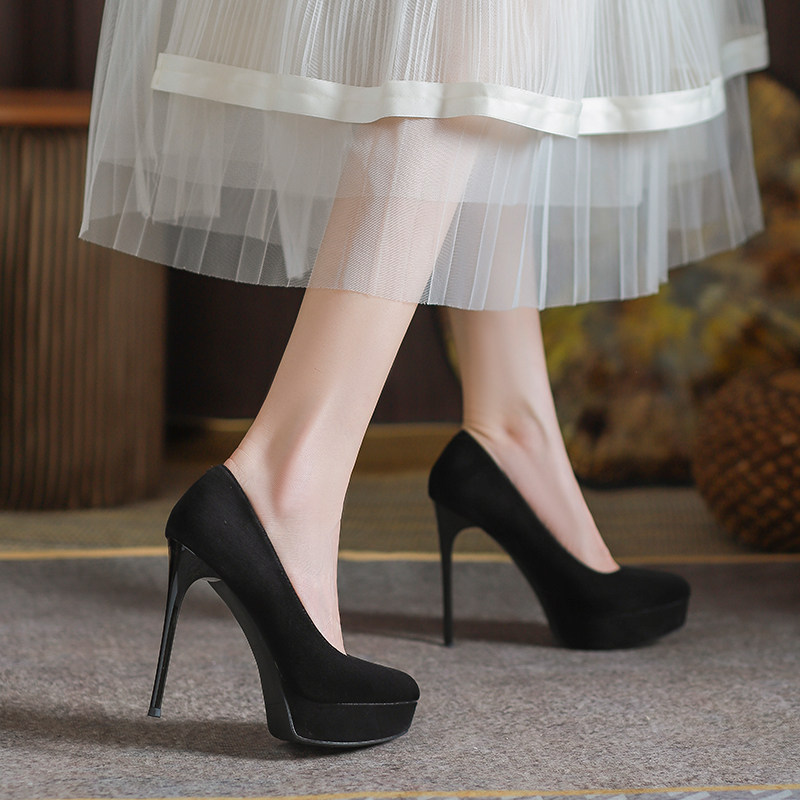 2026新款黑色圆头防水台恨天高跟鞋女细跟浅口不累脚通勤性感单鞋