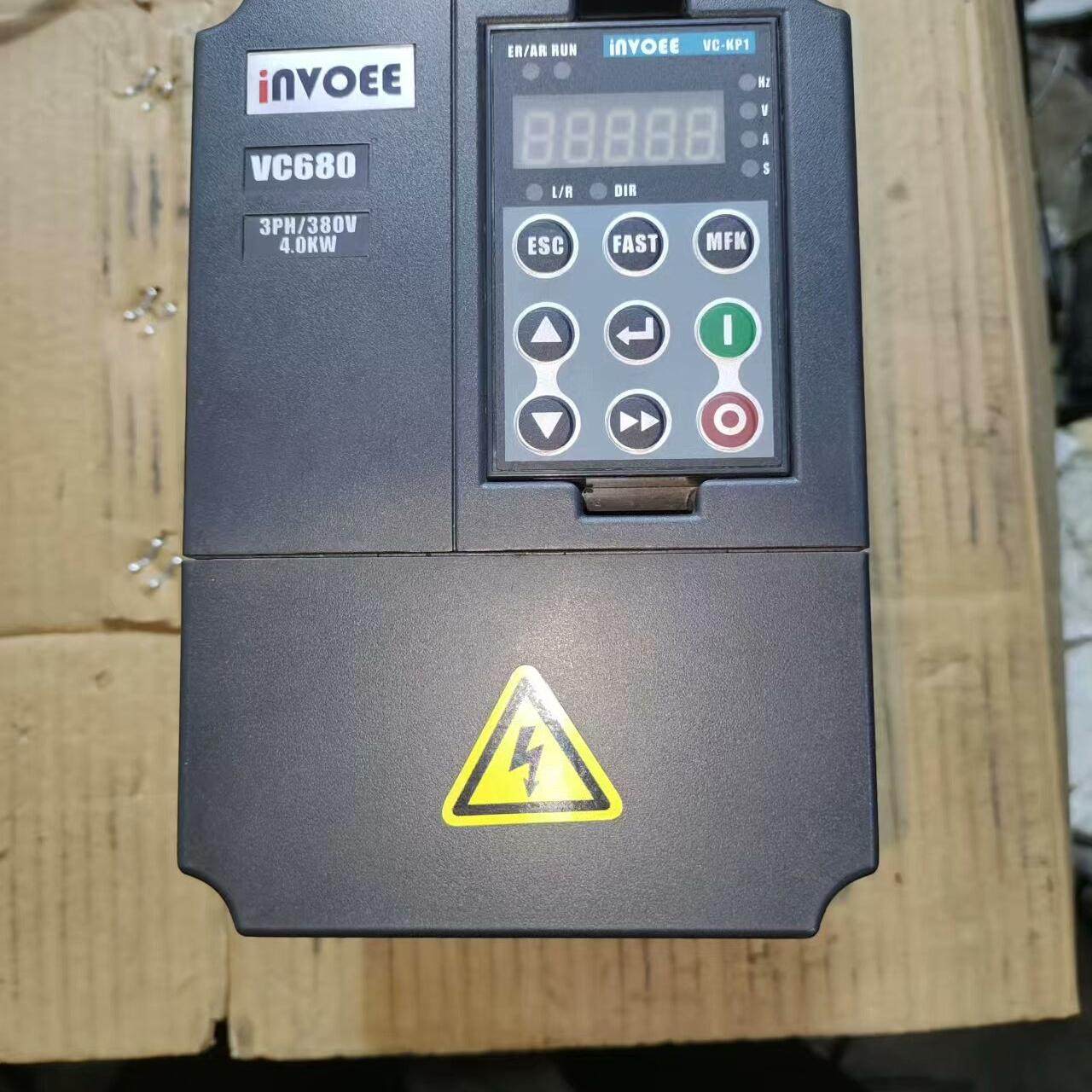 英沃变频器VC680-4T0040G 正常拆机 成色不错 图