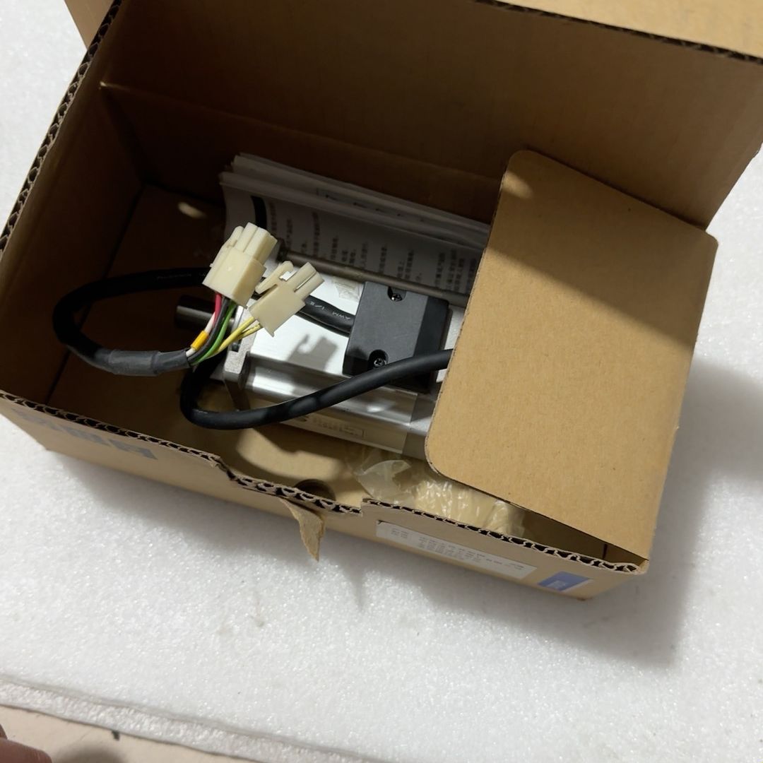 伺服电机 R88M-G40030H-BS2-Z 400