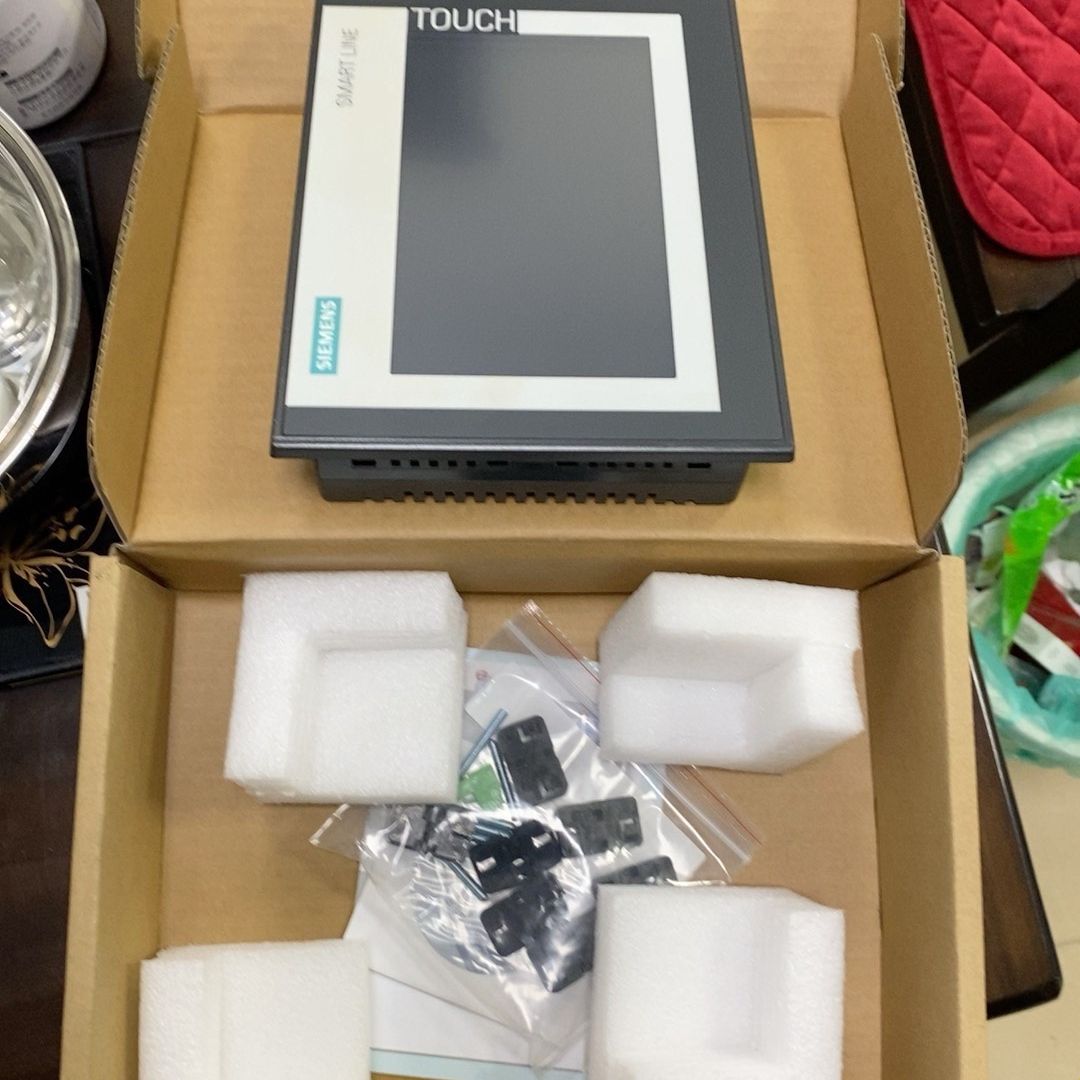 6AV6 648-0CC11-3AX0 触摸屏 买来学