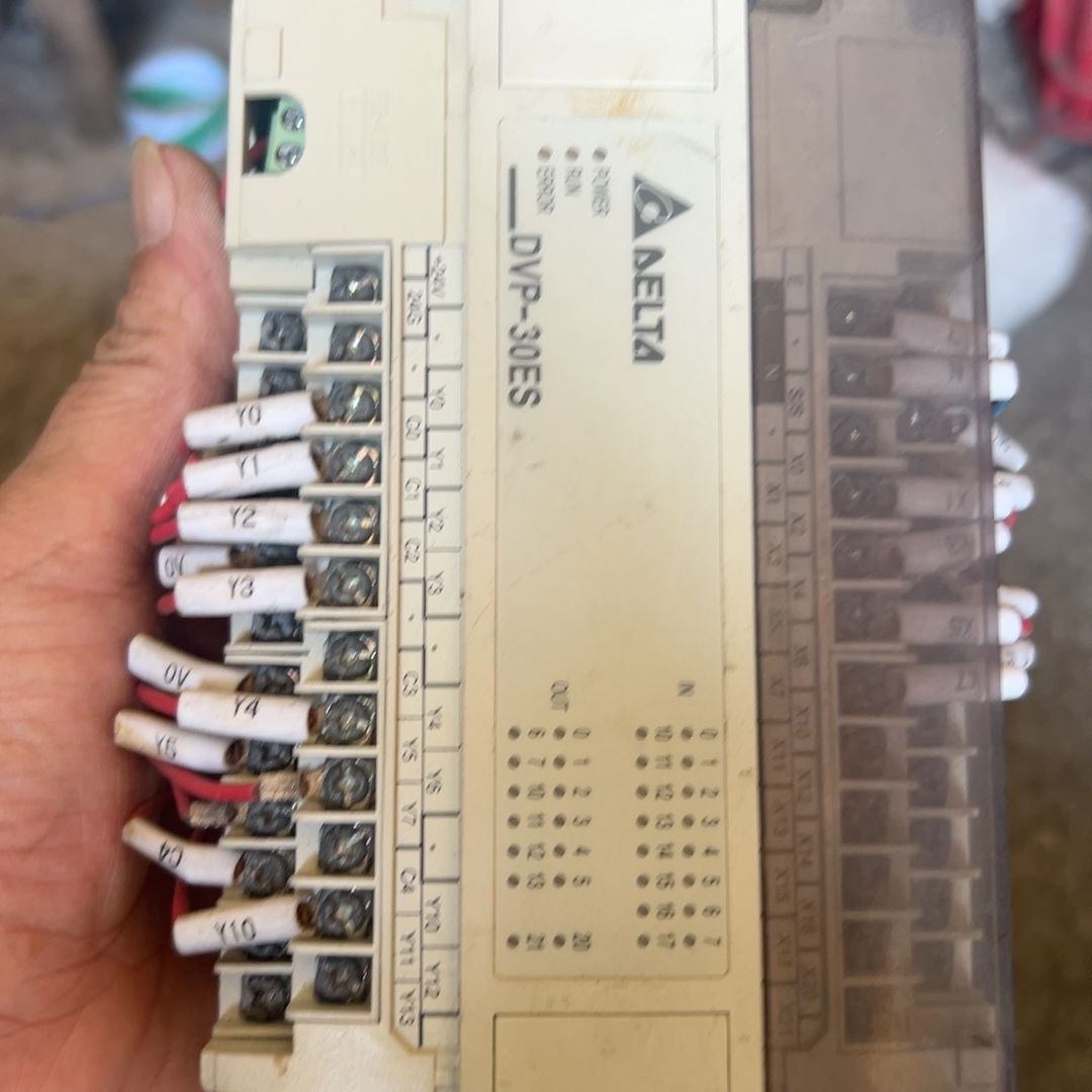 中达DVP30ES00R2 实物包好