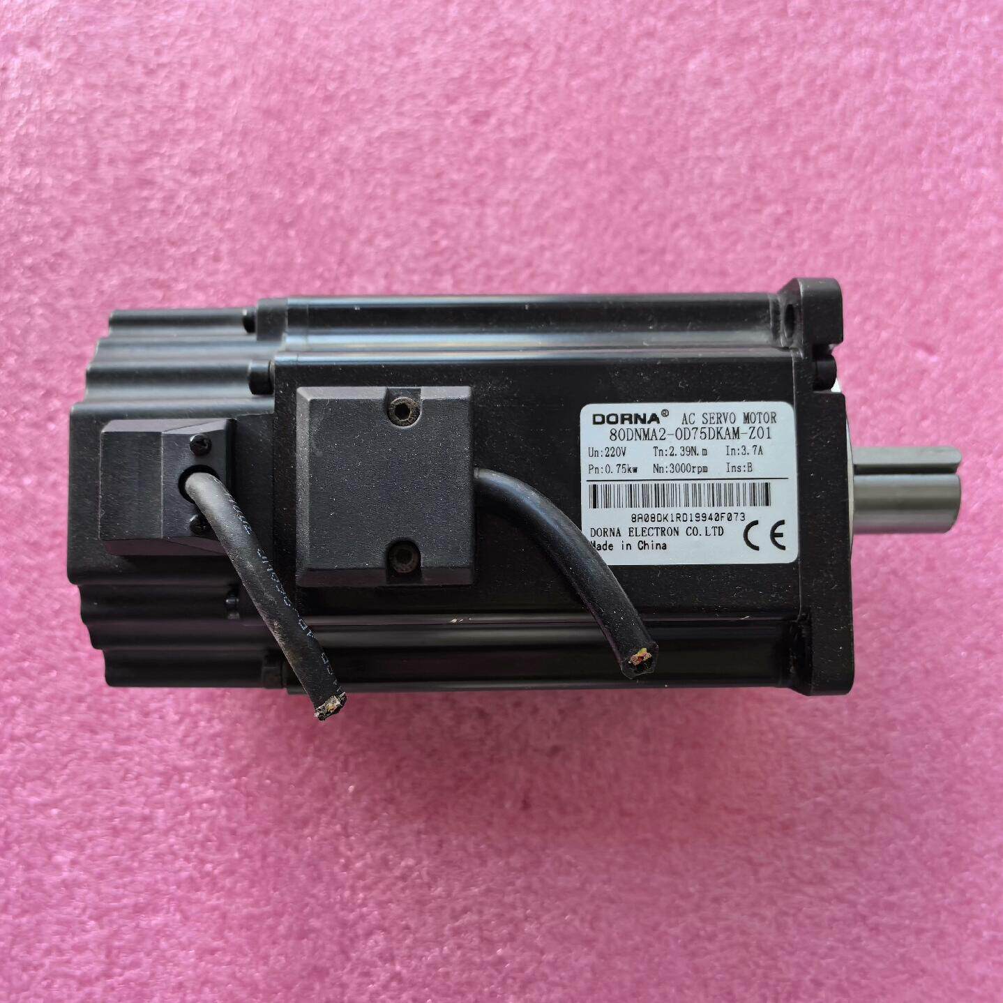 东菱伺服电机80DNMA2-0D75DKAM-Z01 0.7