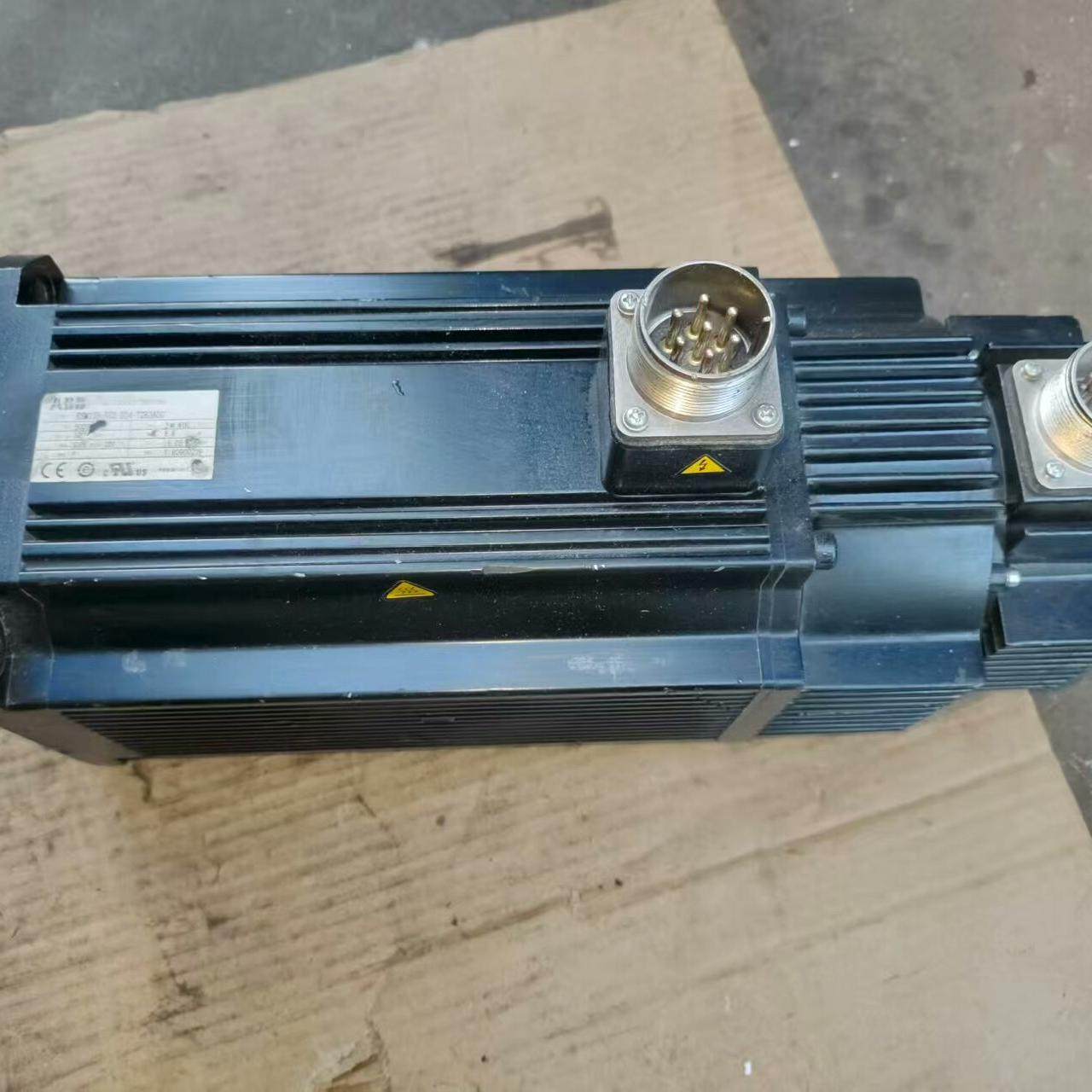 伺服电机ESM13B-502-304-T2B0A00