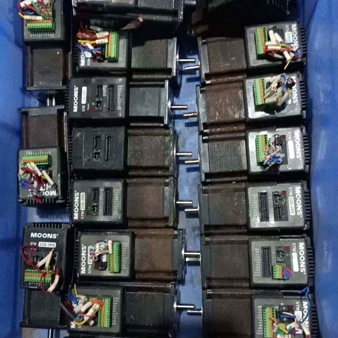 鸣志 STM23S-3RE 一体电机带编码器  成色一般 功
