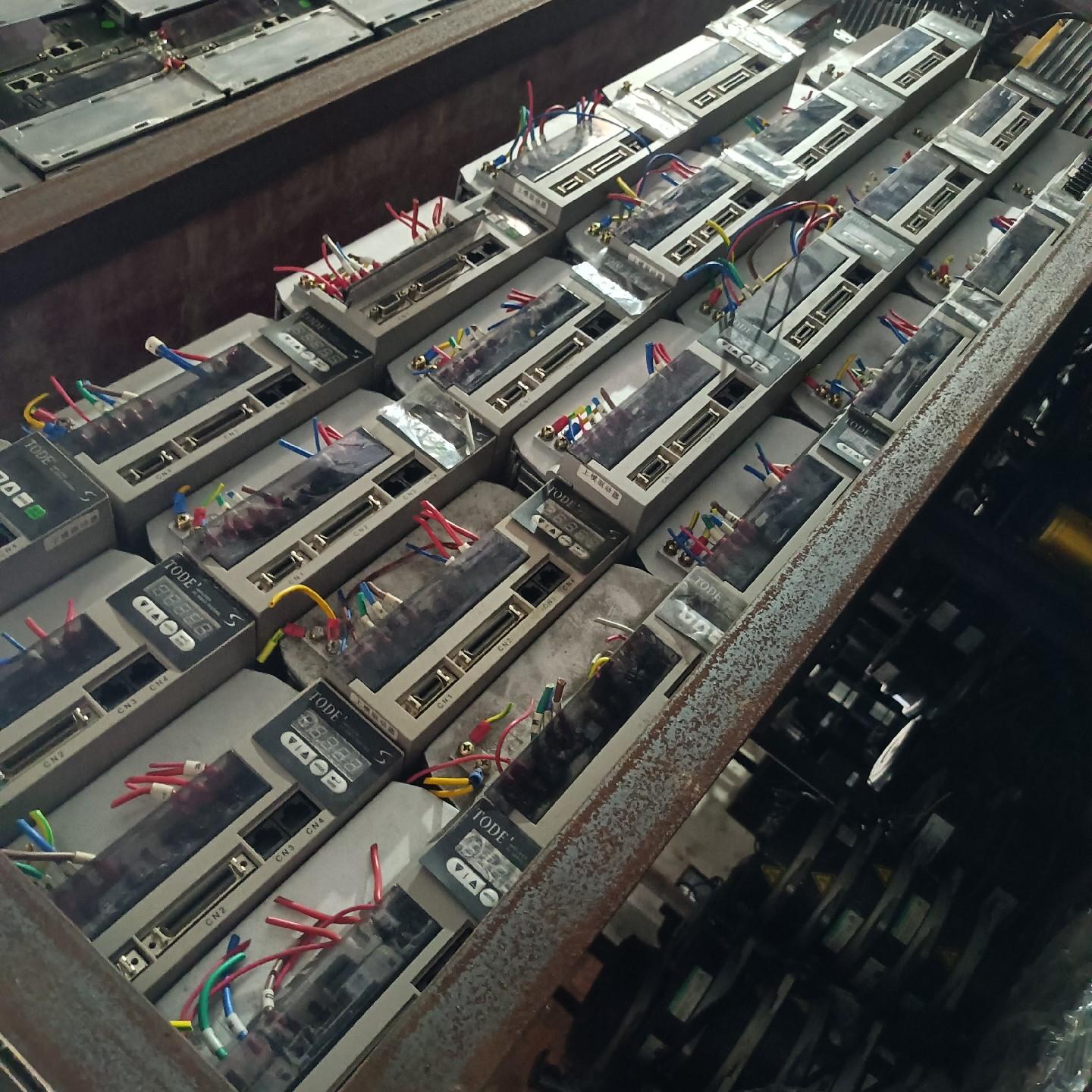 台湾TODE伺服电机3.0kw 驱动型号SGDS-C53C